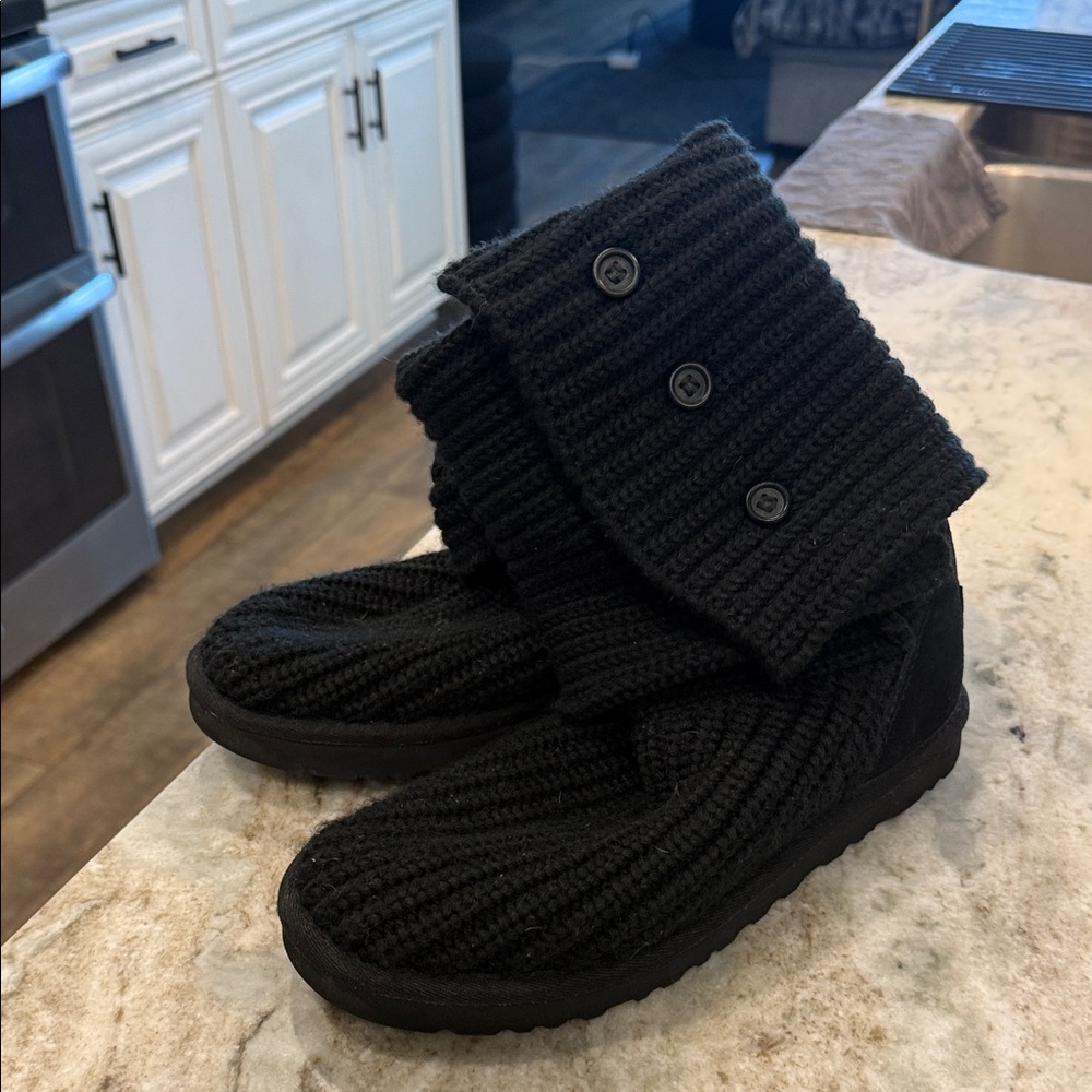 UGG Size 7 Black Knit Cardigan Button Boots